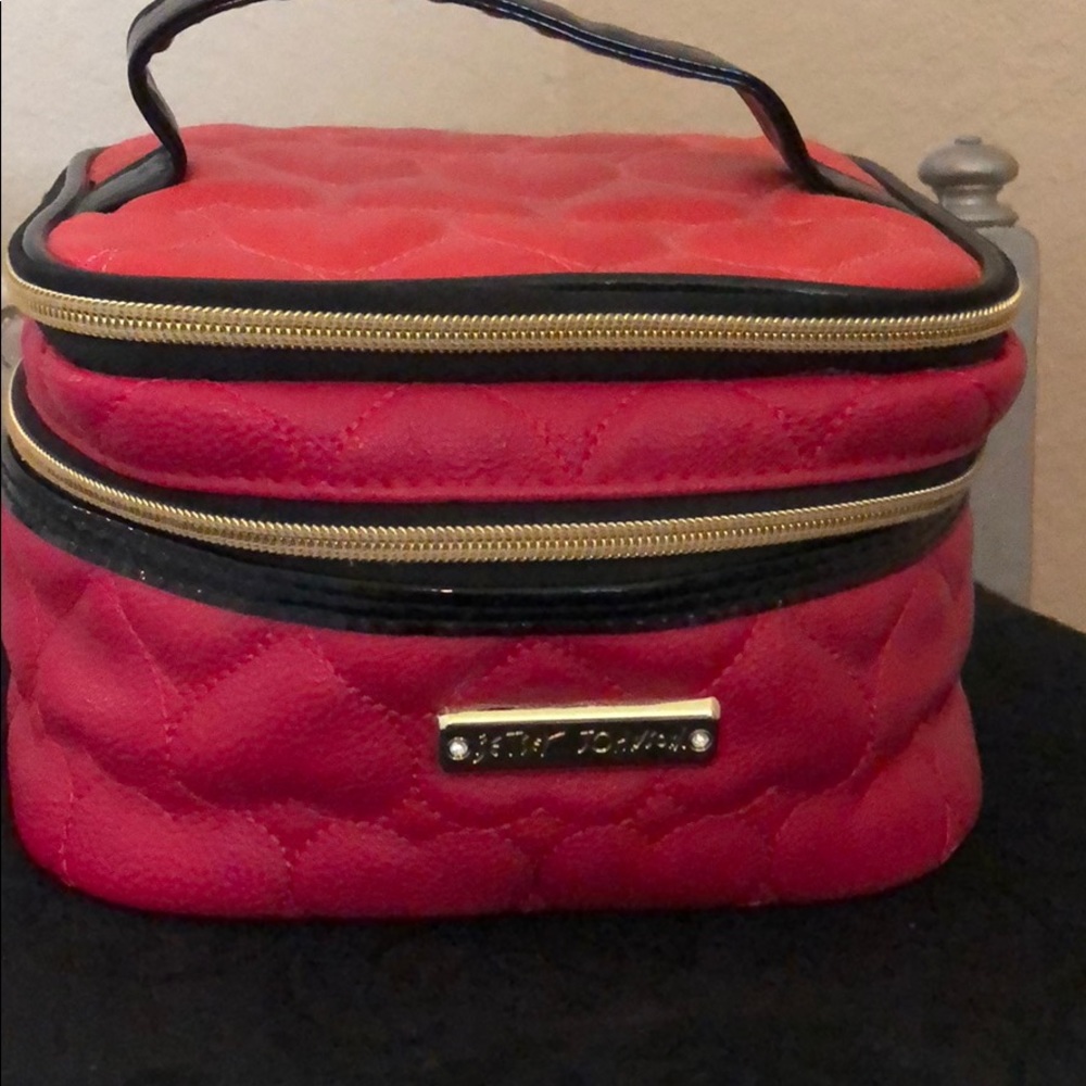 Make up case
